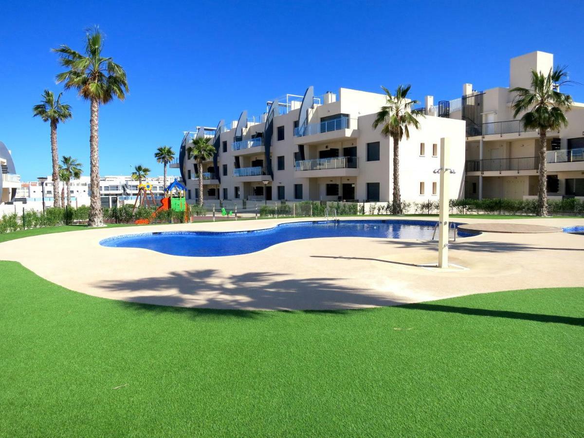 Playa Elisa Bay - Mil Palmeras Pilar de la Horadada Kültér fotó